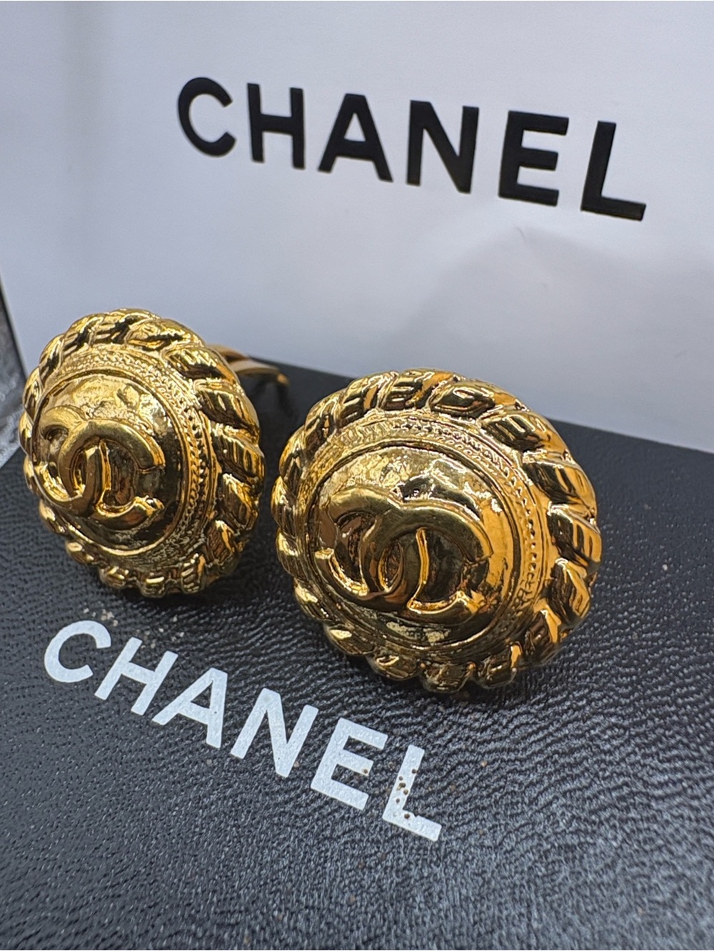 CHANEL๐Gold Interlocking CC Rope-Trim Button Earrings W/Chanel box &bag - Picture 4 of 15